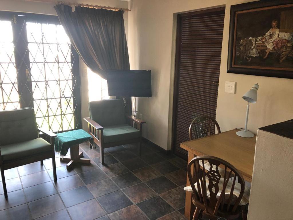 Haus Barbara Guest House Bredasdorp Ngoại thất bức ảnh